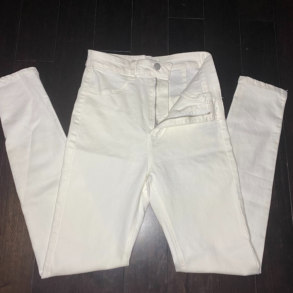 Pull & Bear White Jeggings